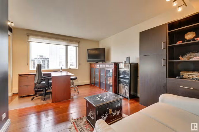 fully-renovated-three-room-apartment-big-2