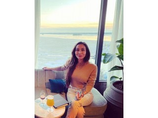 Michelle 29, an adventurous, kind, and fun-loving