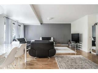 Hasselbacken 11B UPPLANDS VÄSBY - Centralt