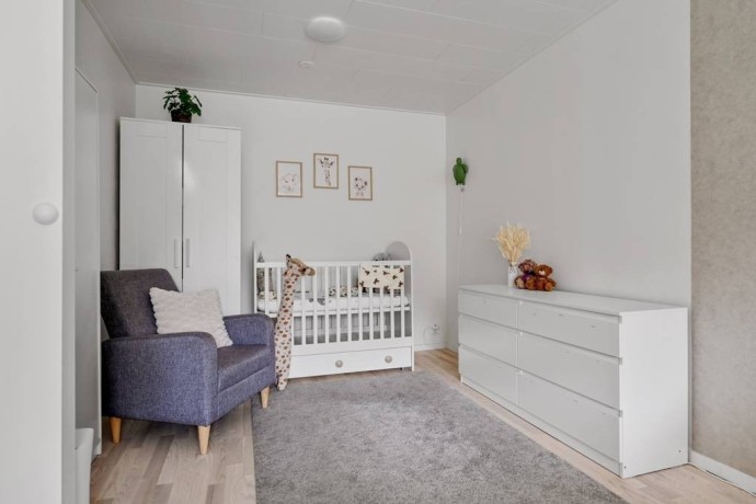 hasselbacken-11a-centralt-upplands-vasby-kommun-big-11