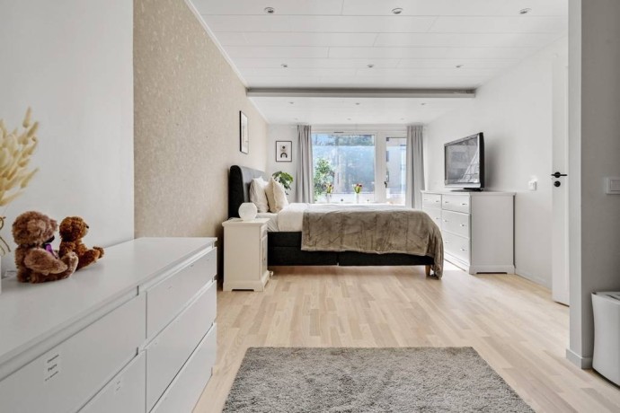 hasselbacken-11a-centralt-upplands-vasby-kommun-big-8